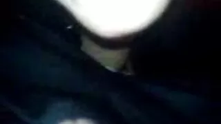 Brudny mąż na nogach swojej żony - 2022-02-22 10:52:36
